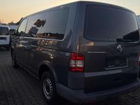 Gebraucht VW Transporter 102 PS (75 kW) 2010 Natural grey metallic Van