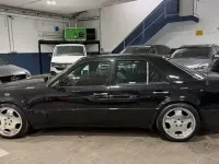 Gebraucht Mercedes 500 326 PS (239 kW) 1990 Schwarz Limousine