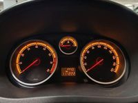 Gebraucht Opel Corsa 87 PS (63 kW) 2011 Weiß Kleinwagen