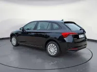 Gebraucht Skoda Scala Essence 95 PS (69 kW) 2025 Blackmagic perleffekt Kleinwagen