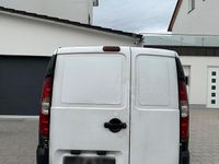 Gebraucht Fiat Doblò 75 PS (55 kW) 2009 Weiß Van / Kleinbus