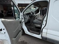Second-hand Renault Trafic 95 CP (69 kW) 2017 Alb Monovolum