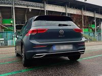 Gebraucht VW Golf VIII 150 PS (110 kW) 2023 Grau Kleinwagen