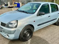 Gebraucht Renault Clio II 90 PS (66 kW) 2002 Blau Kleinwagen