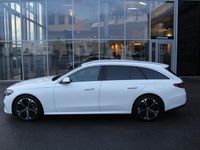 Gebraucht Mercedes E300 Avantgarde 313 PS (230 kW) 2025 Weiß Kombi