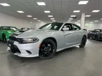 Używany Dodge Charger 381 KM (280 kW) 2022 Srebrny Sedan/Limuzyna