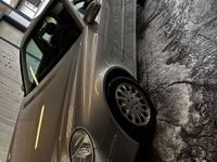 Gebraucht Mercedes E220 150 PS (110 kW) 2002 Silber Limousine