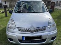 Gebraucht Toyota Yaris Verso Sol 84 PS (61 kW) 2004 Grau Van / Kleinbus