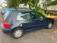 Gebraucht VW Golf III 100 PS (73 kW) 1998 Blau Limousine