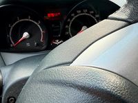 Gebraucht Ford Fiesta 96 PS (70 kW) 2011 Schwarz Kleinwagen