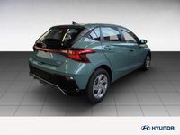 Gebraucht Hyundai i20 Select 101 PS (74 kW) 2025 Gruen Kleinwagen