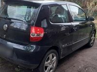 Gebraucht VW Fox 60 PS (44 kW) 2011 Schwarz Kleinwagen