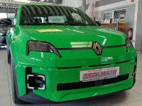 Neu Renault 5 E-Tech Evolution 89 kW (122 PS) 2026 Pop green Limousine