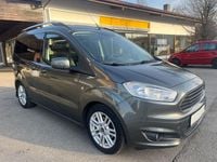 Gebraucht Ford Tourneo Courier Titanium 101 PS (74 kW) 2017 Grau Van / Kleinbus