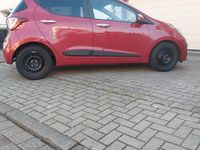 Gebraucht Hyundai i10 Passion 87 PS (63 kW) 2017 Rot Kleinwagen