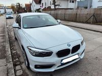 Gebraucht BMW 118 Advantage 136 PS (100 kW) 2018 Weiß Kleinwagen