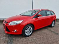 Gebraucht Ford Focus Titanium 163 PS (119 kW) 2013 Rot Kombi
