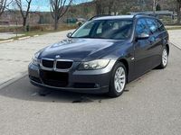 Gebraucht BMW 318 143 PS (105 kW) 2007 Grau Kombi