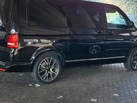 Gebraucht VW Multivan Highline 179 PS (131 kW) 2015 Schwarz Van / Kleinbus