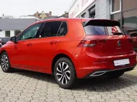 Gebraucht VW Golf VIII Active 110 PS (80 kW) 2022 Rot Limousine