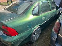 Gebraucht Opel Vectra 170 PS (125 kW) 1996 Grün Limousine