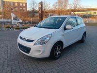 Gebraucht Hyundai i20 78 PS (57 kW) 2010 Weiß Kleinwagen