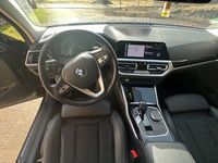 Gebraucht BMW 320 Advantage 190 PS (139 kW) 2021 Schwarz Kombi