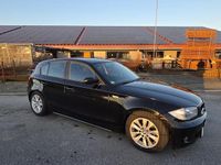 Gebraucht BMW 118 122 PS (89 kW) 2005 Schwarz Kleinwagen