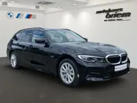Gebraucht BMW 330e Advantage 292 PS (214 kW) 2022 Schwarz ii Kombi