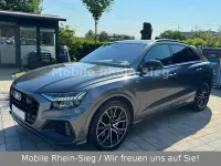 Gebraucht Audi Q8 S-Line 286 PS (210 kW) 2020 Grau SUV
