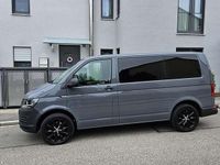 Gebraucht VW Caravelle 150 PS (110 kW) 2018 Grau Van / Kleinbus