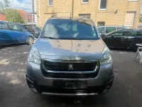 Gebraucht Peugeot TePee 110 PS (80 kW) 2017 Grau Van / Kleinbus