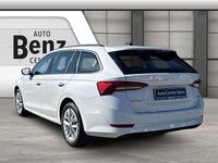 Gebraucht Skoda Octavia Ambition 204 PS (150 kW) 2022 Weiß Kombi
