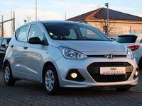 Gebraucht Hyundai i10 Classic 67 PS (49 kW) 2015 Grau Kleinwagen