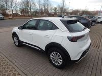 Gebraucht Opel Mokka Enjoy 101 PS (74 kW) 2023 Lack weiss banquise/typ aussen SUV
