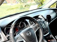 Gebraucht Opel Astra 101 PS (74 kW) 2013 Weiß Kombi