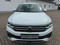 Gebraucht VW Tiguan R-line 150 PS (110 kW) 2024 Pure white SUV