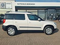 Gebraucht Skoda Yeti Adventure 122 PS (89 kW) 2013 Candyweiß SUV