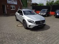 Gebraucht Mercedes GLA200 Urban 136 PS (100 kW) 2019 Iridiumsilber  metalliclack SUV