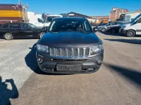 Gebraucht Jeep Compass 163 PS (119 kW) 2014 Grau SUV