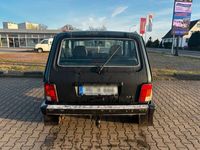 gebraucht Lada niva 2004 – Robust mit LED & BT-Autoradio