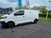 Gebraucht Toyota Proace Team 120 PS (88 kW) 2020 Weiß Van / Kleinbus