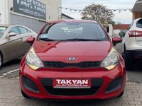 Gebraucht Kia Rio Attract 86 PS (63 kW) 2014 Rot Kleinwagen