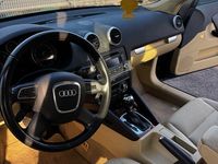 Gebraucht Audi A3 Ambition 140 PS (102 kW) 2011 Blau Limousine