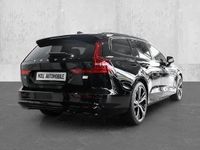 Gebraucht Volvo V60 Ultra 455 PS (334 kW) 2024 Onyx black / metallic Kombi