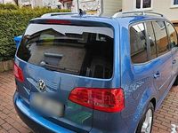 Gebraucht VW Touran 140 PS (102 kW) 2014 Blau Van / Kleinbus