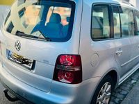 Gebraucht VW Touran 140 PS (102 kW) 2010 Grau Van / Kleinbus