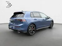 Gebraucht VW Golf VIII GTI 265 PS (194 kW) 2026 Blau Limousine