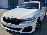 Gebraucht BMW 520 M Sport 190 PS (139 kW) 2022 Alpinweiss iii Kombi