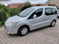 Gebraucht Peugeot TePee Tendance 120 PS (88 kW) 2011 Silbermet Kombi